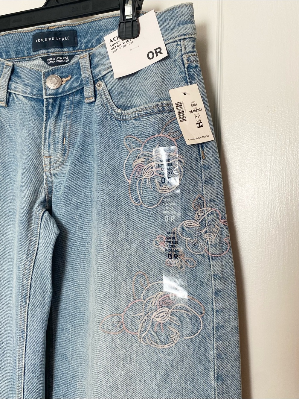 Aeropostale Super Low-Rise Ultra Wide Leg Embroidered Flower Jean Size 0 R